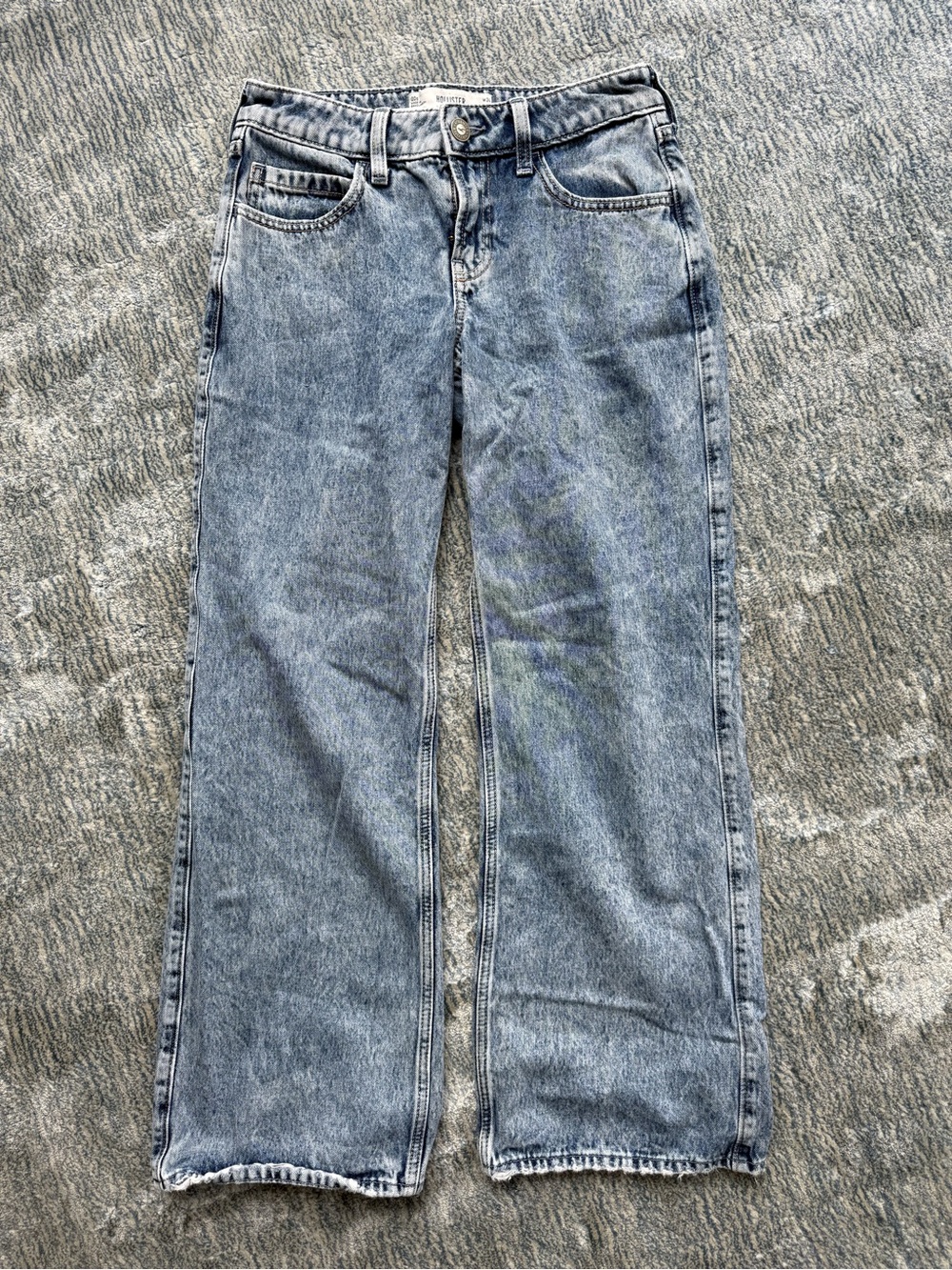 Classic Low-Rise Wide Leg Jeans - Light Blue